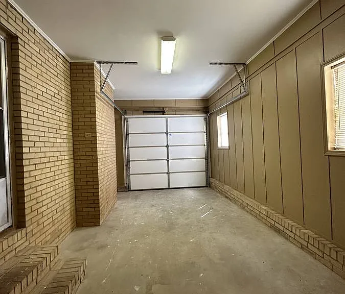 18 County Cork Dr — Photo 9