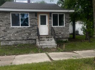 321 W 41st Ave, Gary, IN 46408