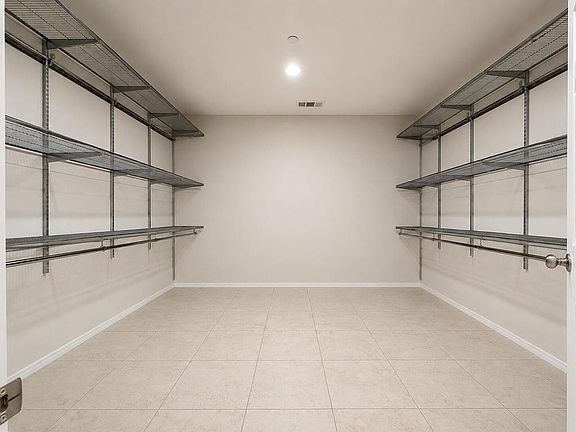 5th image of 73895 Mondrian Pl