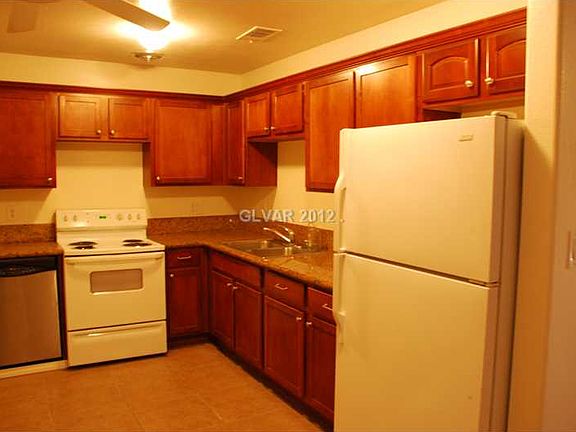 4th image of 7016 Oakhurst Ave
