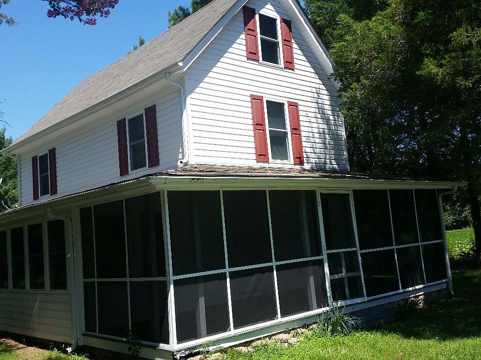 2nd image of 2653 Bird Hill Rd