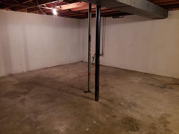5th image of 526 S Hawthorne St