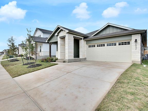 2nd image of 2852 Moyer Ln