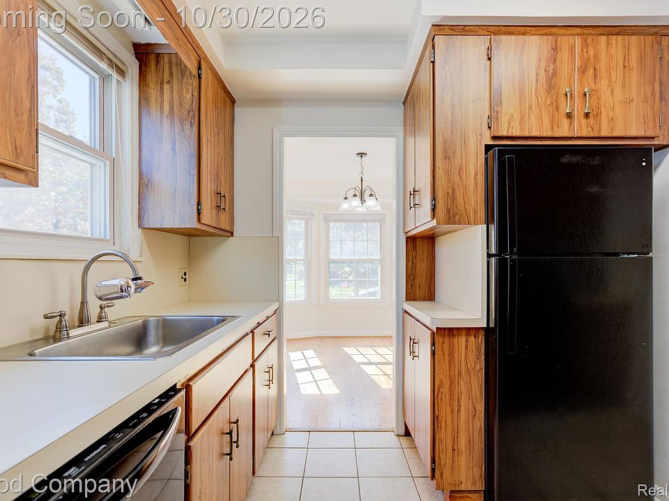 960 Columbia Rd, photo 13