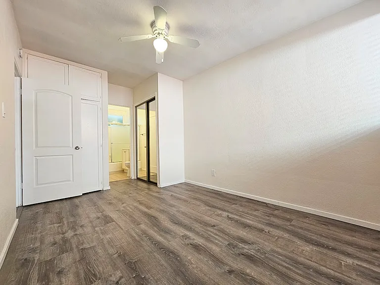 3994 Ingraham St #A — Photo 13