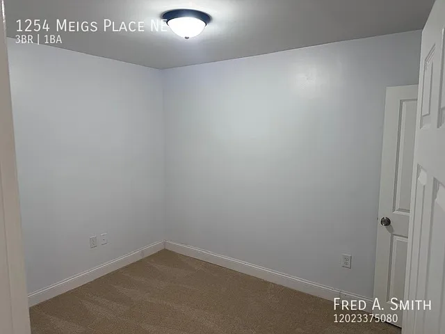 1254 Meigs Pl NE — Photo 3