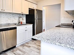 109 Bauman Ave, Clawson, MI 48017