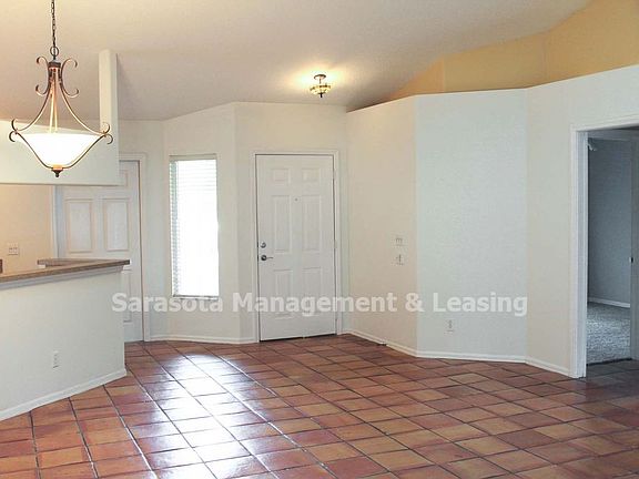 4th image of 5841 Old Summerwood Blvd