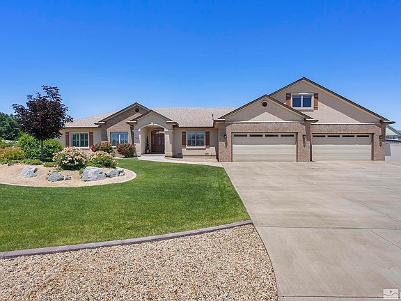 2nd image of 832 Coffey Dr