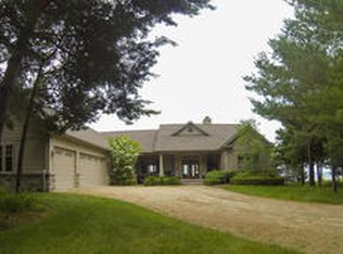 3040 Lakeshore Rd, Deckerville, MI 48427