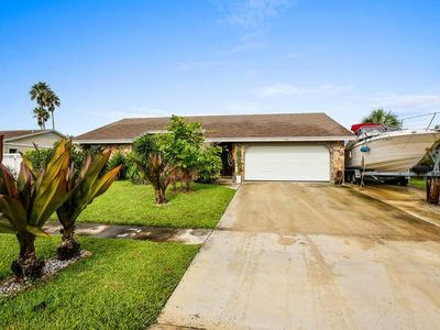 192 Bilbao St, Royal Palm Beach, FL, 33411