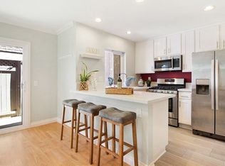 29 Starfish Ct #2, Newport Beach, CA 92663