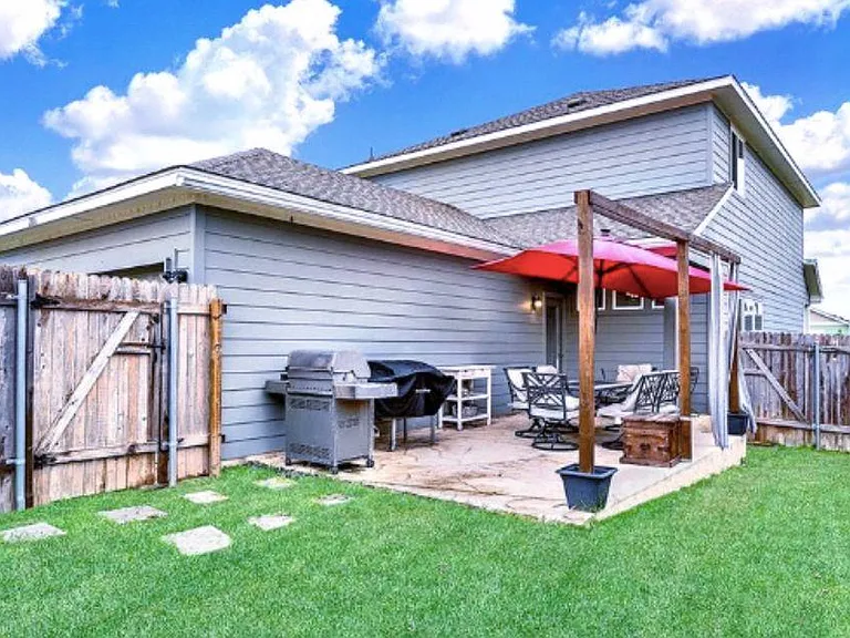 206 Mossycup Dr — Photo 24
