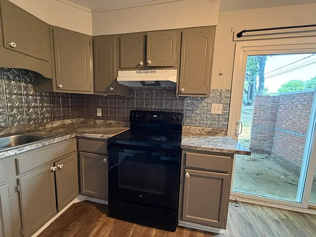 1831 Merritt Dr #B — Photo 17