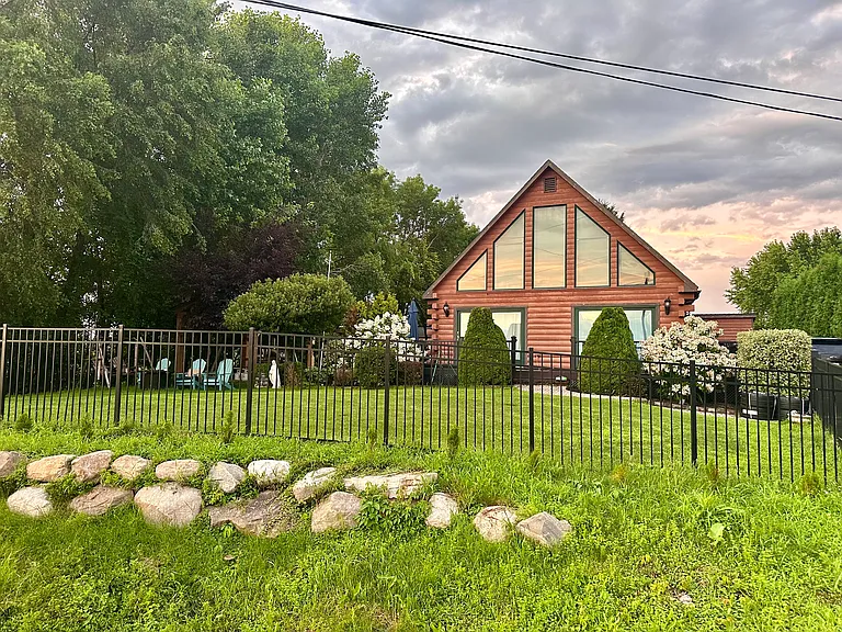 685 Cumberland Head Rd — Photo 5