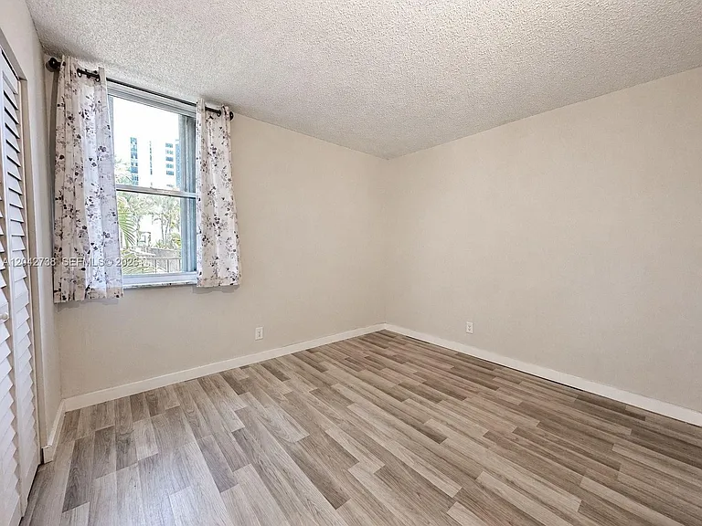 20200 W Country Club Dr #Penthouse 16 — Photo 19