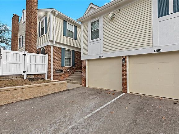 5th image of 42140 Roscommon St
