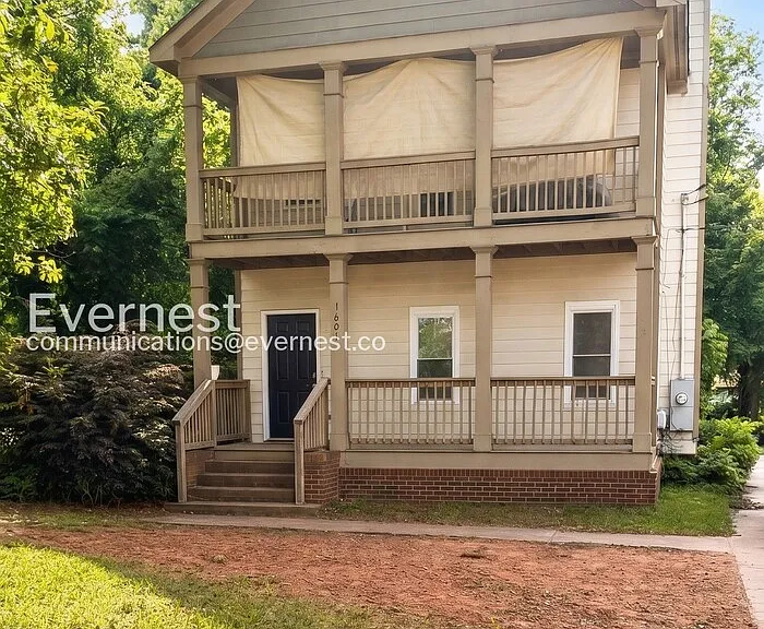 1607 Jonesboro Rd SE — Photo 1