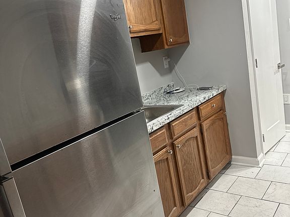 5th image of 7057 Cresheim Rd APT 2