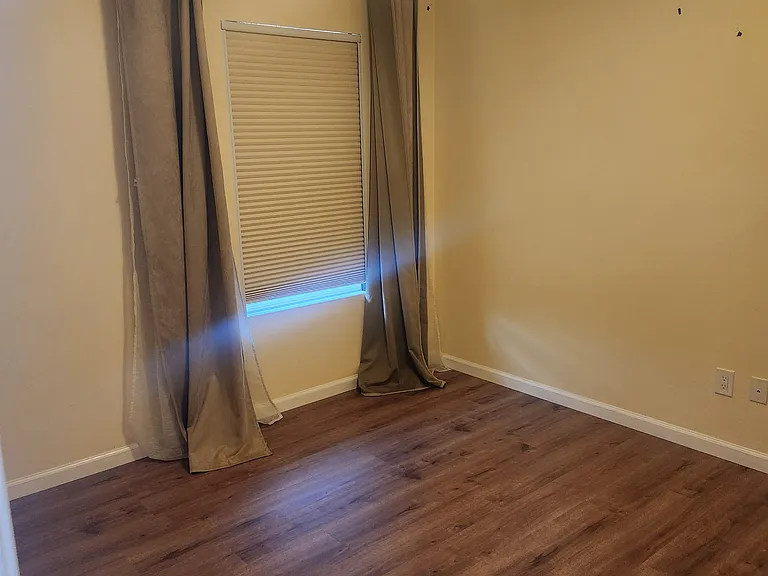 8770 Sunset Breeze Dr — Photo 16