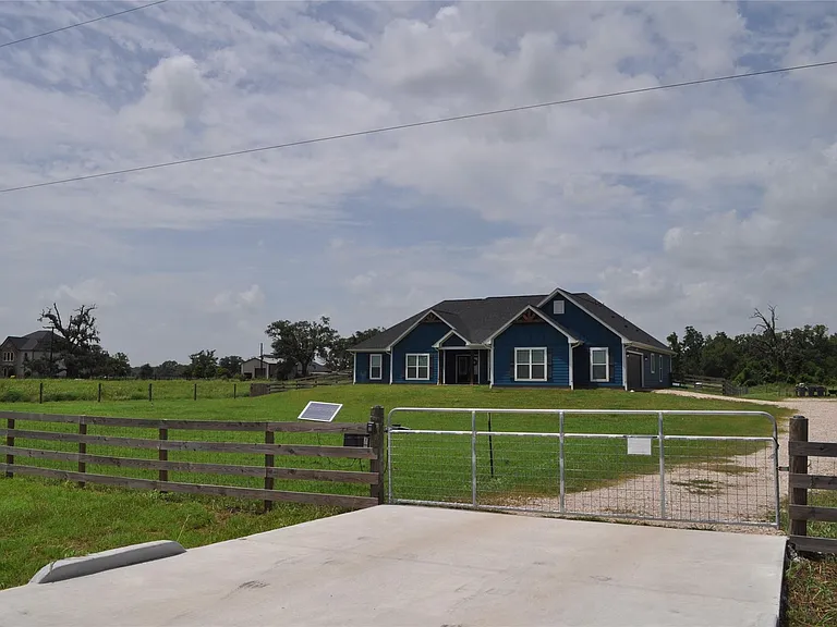 2502 Majestic Oaks Ct — Photo 5