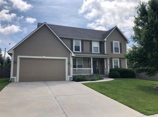 2607 S 24th St, Leavenworth, KS 66048