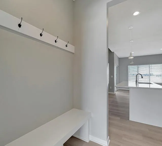 9049 S 42nd St — Photo 13