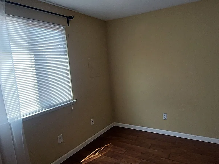 2122 D St #1 — Photo 9