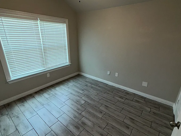 3334 Addison Way — Photo 11