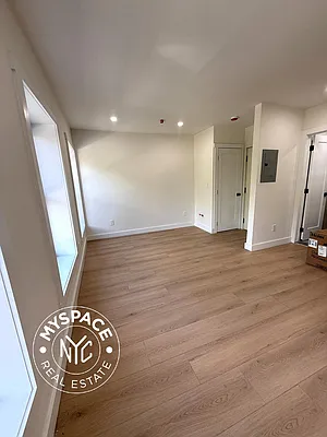 Living room, photo 3