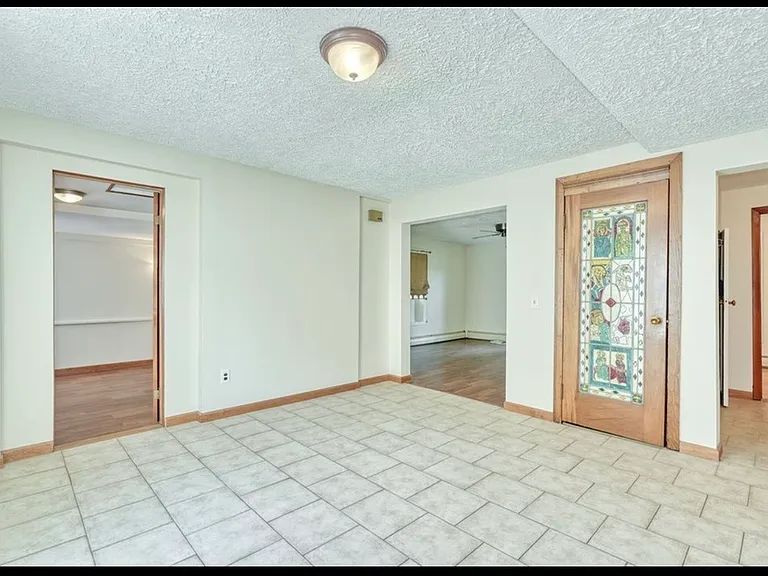 27 Martin St #1 — Photo 11