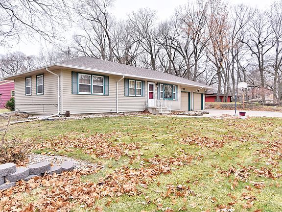 2nd image of 22 Westwood Dr