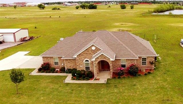 1st image of 115 Tiger Ln