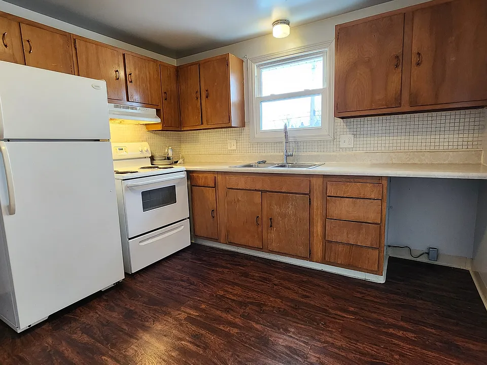 5841 Transit Rd #3
