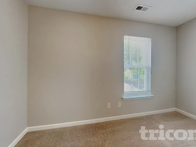 4828 Lighthouse Ct — Photo 11