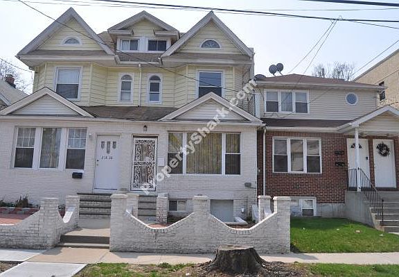 2nd image of 21826 104th Ave