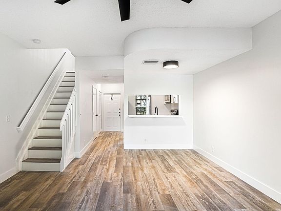 4th image of 97 SW 96th Avenue #121