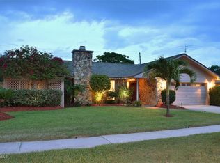 148 Sand Pine Rd, Indialantic, FL 32903