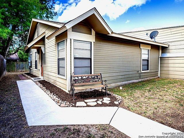 1st image of 6842 Maple Springs St #1