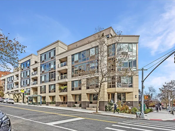 6405 Yellowstone Blvd APT 207, Forest Hills, NY 11375