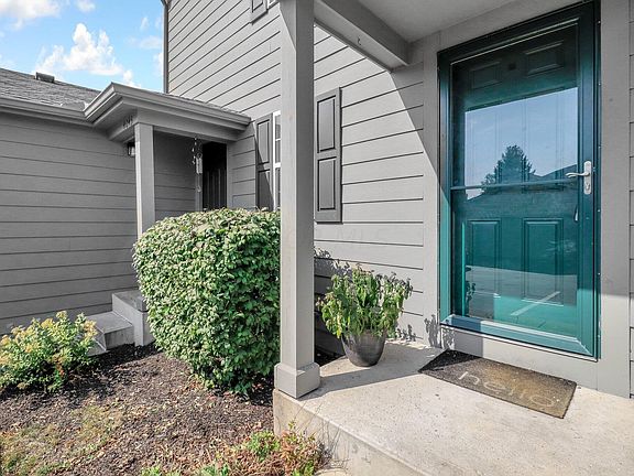3rd image of 4045 Blendon Way Dr #71C