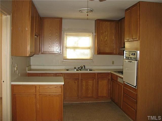 2nd image of 2508 Janet St