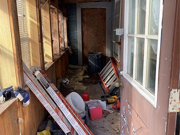 3rd image of 6734 Bennetts Corners Rd