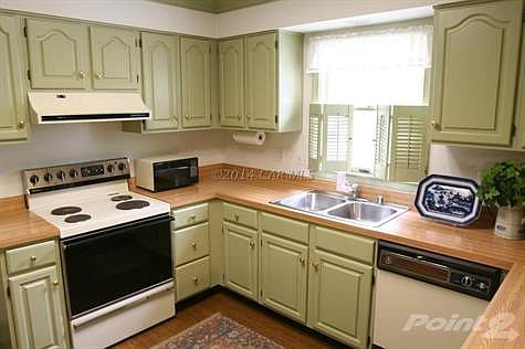 3rd image of 105 Kenwood Ct