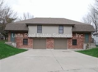 501 SW Joy Ct, Blue Springs, MO 64014