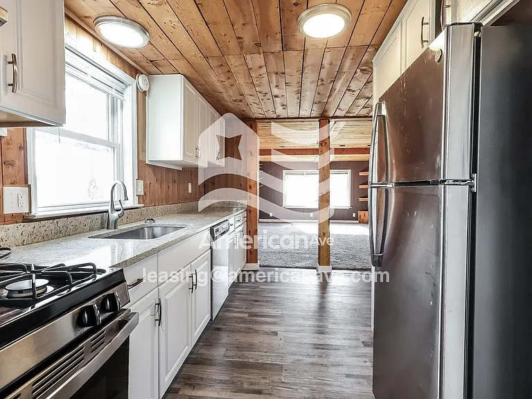 898733_004_wm_-_kitchen_13556632.jpg