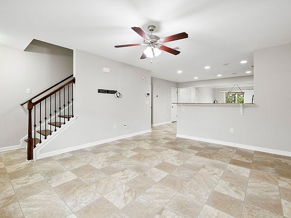 3rd image of 68 Endeavor Cir