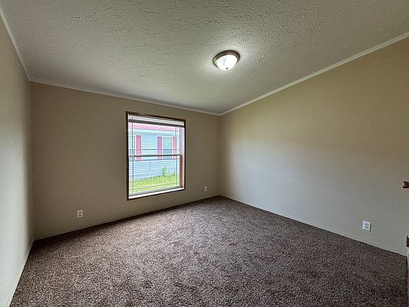 5th image of 316 Scarlet Oak Ln #316