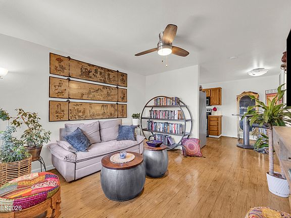 4th image of 1401 Selmi Dr