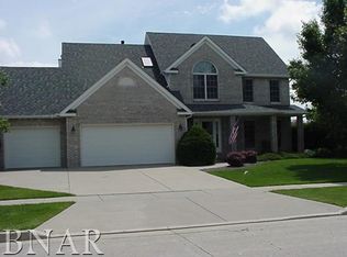 1 Paige Pl, Bloomington, IL 61704